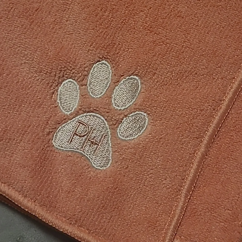 Paris Hilton Pink Pet Towels - Set Of 2